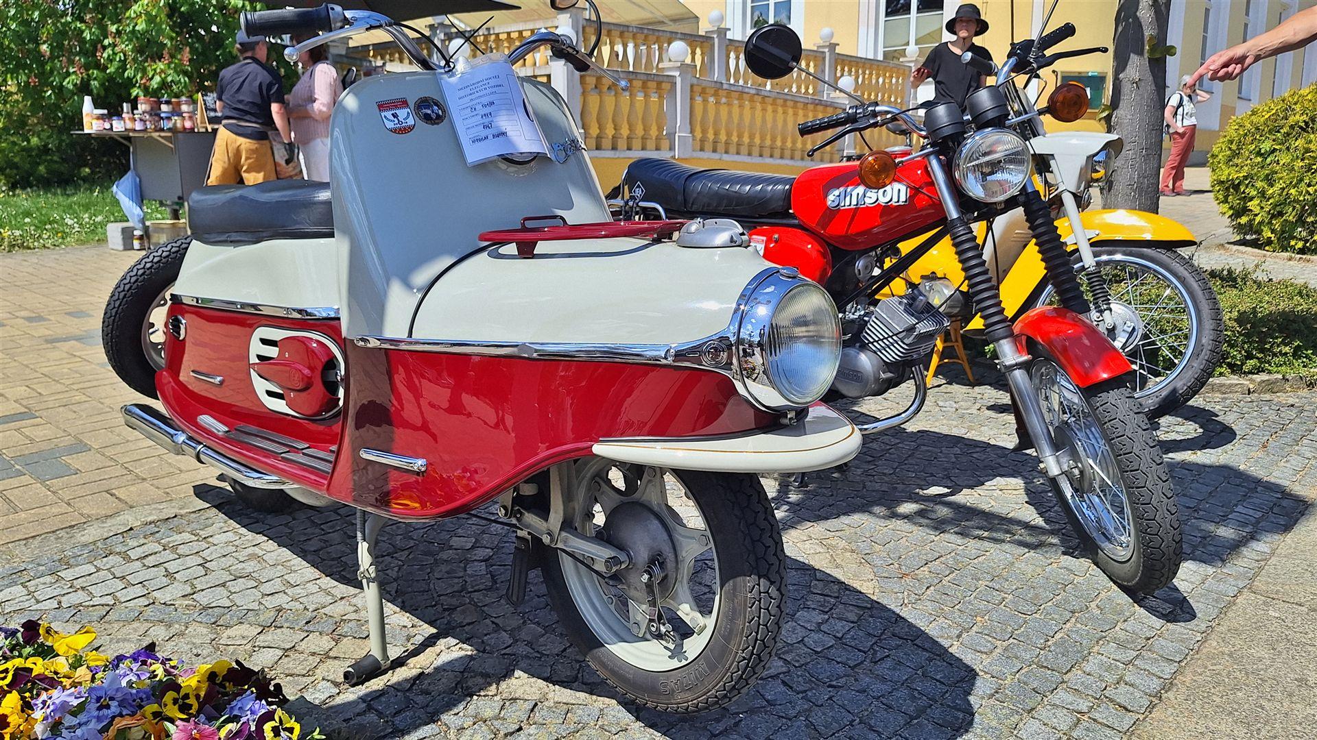250501-35v