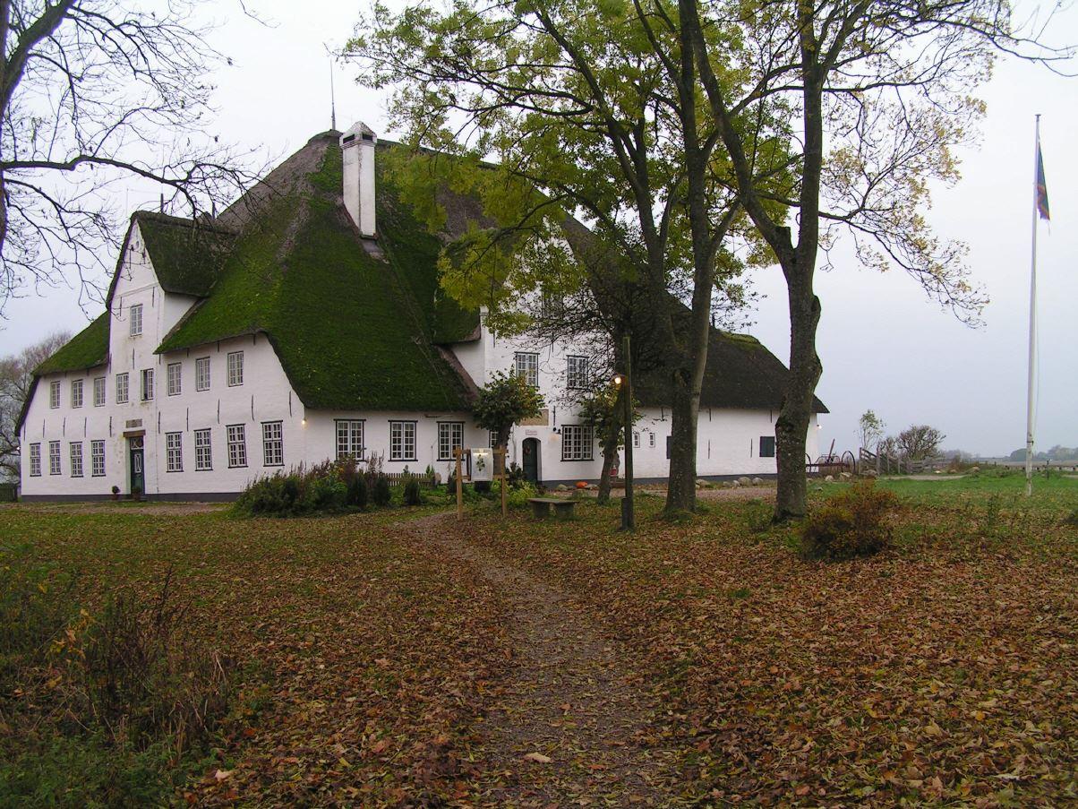 "Roter Haubarg"