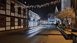 241225-27v Bad Gandersheim - Abendspaziergang (1h) durch die weihnachtlich geschmückte Stadt