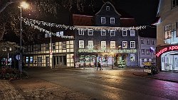 241225-28v Bad Gandersheim - Abendspaziergang (1h) durch die weihnachtlich geschmückte Stadt