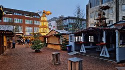 241226-08v Schleswig - Abendspaziergang ... am Weihnachtsmarkt (überschaubar)