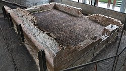 241228-25v Ribe - Stadtbummel ... Ausgrabungsstelle neben der Domkirche