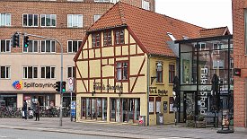 240326-17v Aalborg - ausgedehnter Stadtbummel, unterwegs Richtung Altstadt