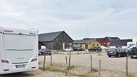 240330-001v Thorup Strand - am Parkplatz