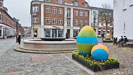 240401-04v Lemvig - Stadtbummel am Ostermontag ... schöne Osterdeko