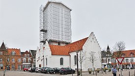 240401-11v Lemvig - Stadtbummel am Ostermontag ... Blick zur Kirche
