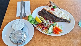 240403-15v Insel Rømø - Mittagessen bei Otto & Ani's Fisk