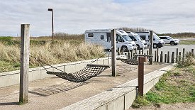 240403-19v Insel Rømø - Einkaufsmeile Lakolk, hier bei 