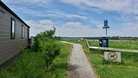 240526-05v Lauwersoog (NL) - Spaziergang am Strand ...