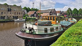 240527-12v Dokkum (NL) - auf dem Weg in die Stadt ...