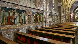 240528-20v Leeuwarden (NL) - Stadtbummel ... an & in der Kirche St. Bonifatius