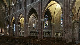 240528-28v Leeuwarden (NL) - Stadtbummel ... an & in der Kirche St. Bonifatius