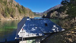 250306-019v Adnet - an der Staumauer vom Wiestalstausee mit dem Speicherkraftwerk