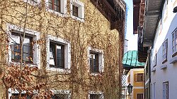 250306-086v St. Wolfgang am Wolfgangsee - Spaziergang durch den Ort