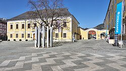 250307-013v Mondsee - Stadtbummel ... an der Basilika 