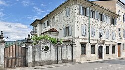 250419-11v Gorica (deutsch: Görz) - Stadtbummel, italienischer Baustil ... unverkennbar