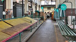 250419-15v Gorica (deutsch: Görz) - Stadtbummel ... an & in der alten Markthalle