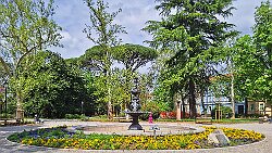 250419-22v Gorica (deutsch: Görz) - Stadtbummel ... im 