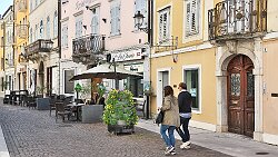 250419-29v Gorica (deutsch: Görz) - Stadtbummel ... Seitengasse