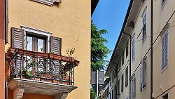 250420-011v Gorizia (deutsch: Görz) - auf dem Weg zur Burg 
