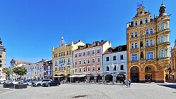 250427-22v Ceské Budejovice = Budweis (CZ) - sonntäglicher Stadtbummel ... am Stadtplatz