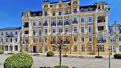 250430-19v Frantikovy Lázne (Franzensbad) - Spaziergang durch die Stadt